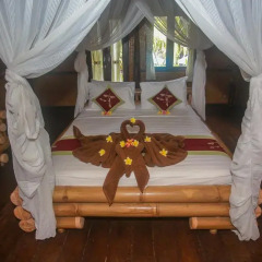 Отель Balangan Sea View Bungalow 3* Стандартный семейный номер с двуспальной кроватью фото 6
