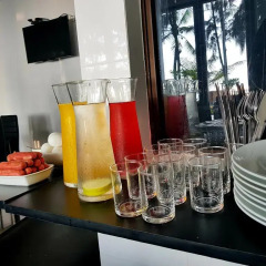 Отель Grace Beach Inn гостиничный бар