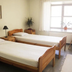 Old Town Munkenhof Guesthouse - Hostel Стандартный номер с 2 отдельными кроватями (общая ванная комната) фото 6