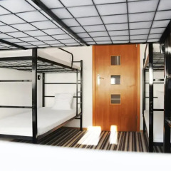Warsaw Center Hostel LUX Кровать в общем номере с двухъярусной кроватью фото 2