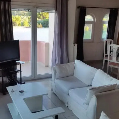 Отель Seaview Villa Near Athens Airport 3* Вилла с различными типами кроватей фото 5