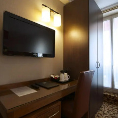 Отель Abbatial Saint Germain 3* Улучшенный номер с различными типами кроватей