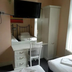Manor Hotel 2* Стандартный номер с 2 отдельными кроватями фото 5