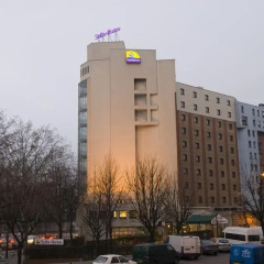 Отель Canal Suites (Ex. Suite-Home) Франция, Пантин - отзывы, цены и фото номеров - забронировать отель Canal Suites (Ex. Suite-Home) онлайн парковка