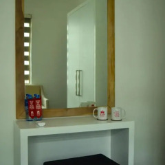 Отель Zen Rooms Wellawatte Beach 3* Стандартный номер с различными типами кроватей фото 3