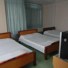 Отель Vy Khanh Guesthouse комната для гостей фото 4