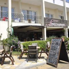 Отель Lotus Hotel Болгария, Солнечный берег - отзывы, цены и фото номеров - забронировать отель Lotus Hotel онлайн бассейн фото 2