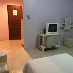 Отель Nawaporn Place Guesthouse 3* Стандартный номер