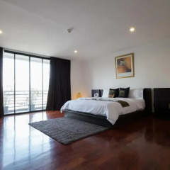 Отель Tonson Residence B Boutique 4* Люкс с двуспальной кроватью фото 6