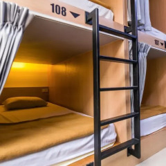 18 Coins Cafe & Hostel Стандартный номер с разными типами кроватей фото 4