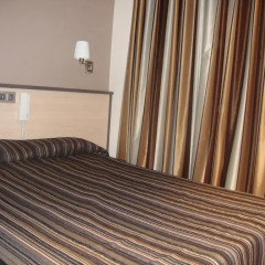 Отель Hostal Flores 2* Стандартный номер