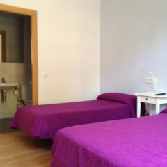 Отель Hostal Delfos комната для гостей фото 5