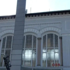 Отель A&O Salzburg Hauptbahnhof Зальцбург
