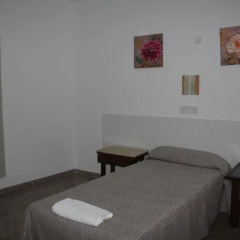 Отель Hostal Las Nieves Стандартный номер с различными типами кроватей (общая ванная комната) фото 14