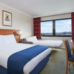 Отель Holiday Inn Edinburgh City West 3* Стандартный номер фото 7