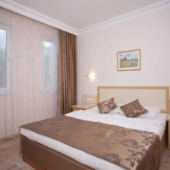 Club Paradiso Hotel - All Inclusive 5* Стандартный семейный номер с двуспальной кроватью фото 3