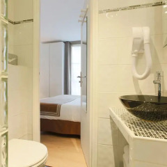 Отель Hôtel Atelier Vavin 3* Стандартный номер с различными типами кроватей фото 14