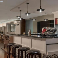Отель Somerset Millennium Makati Филиппины, Макати - отзывы, цены и фото номеров - забронировать отель Somerset Millennium Makati онлайн гостиничный бар