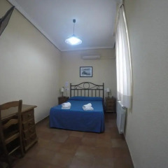 Отель Hostal El Pilar Стандартный номер с двуспальной кроватью фото 29