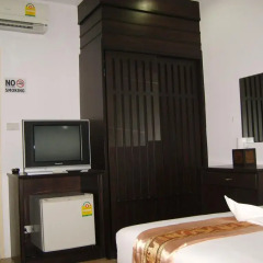 Отель Patong Bay Guesthouse 2* Стандартный номер с различными типами кроватей фото 2