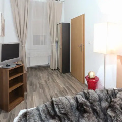 Апартаменты Queens Apartments Студия с различными типами кроватей фото 3