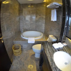 Отель Xiamen Wanjia International Hotel Китай, Сямынь - отзывы, цены и фото номеров - забронировать отель Xiamen Wanjia International Hotel онлайн ванная