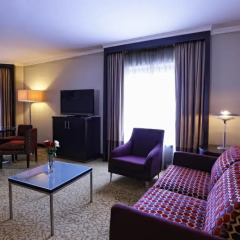 Отель Ramada Plaza 4* Люкс повышенной комфортности фото 3