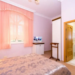 Гостиница Вилла Медовая комната для гостей фото 4