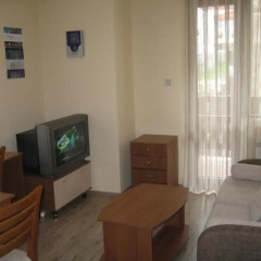 Апартаменты Tzanev Apartments - Bansko Банско комната для гостей фото 3