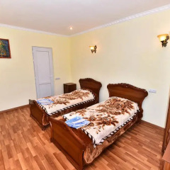 Мини-Отель Haghpat Стандартный номер с 2 отдельными кроватями фото 3