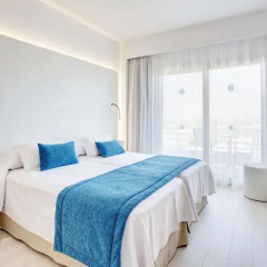 Отель Grupotel Farrutx 4* Стандартный номер с 2 отдельными кроватями фото 6