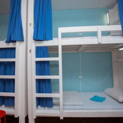 Laguna Hostel комната для гостей