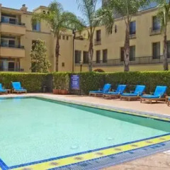 Отель Glendon Westwood 4102-TH-R США, Лос-Анджелес - отзывы, цены и фото номеров - забронировать отель Glendon Westwood 4102-TH-R онлайн бассейн
