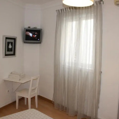 Отель Hostal Adriano удобства в номере