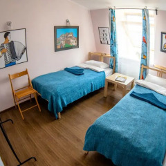 Angel Court Yard Hostel Кровать в общем номере с двухъярусной кроватью фото 38