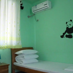 Chengdu Mrs Panda Hostel Номер категории Эконом с 2 отдельными кроватями (общая ванная комната) фото 7