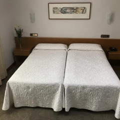 Pelayo Hotel Стандартный номер с двуспальной кроватью фото 5