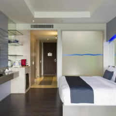 Отель ONE°15 Marina Club Singapore 4* Стандартный семейный номер с различными типами кроватей