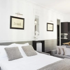 Отель The Residence - Luxury 3 Bedrooms flat Le Louvre комната для гостей фото 2
