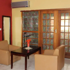 Отель Oasis Motel Габороне комната для гостей