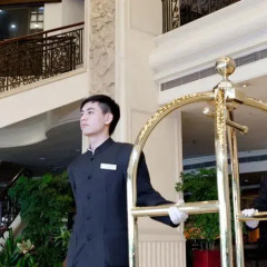 Rosedale Hotel and Suites Guangzhou городской автобус