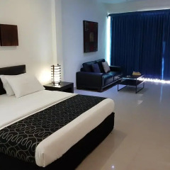 Отель East Suites Люкс с разными типами кроватей фото 7