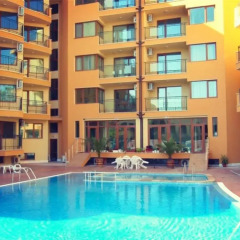 Отель Bulgarienhus Amadeus 5 Apartments Болгария, Солнечный берег - отзывы, цены и фото номеров - забронировать отель Bulgarienhus Amadeus 5 Apartments онлайн бассейн
