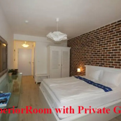 Апартаменты Sun City Apartments сейф в номере