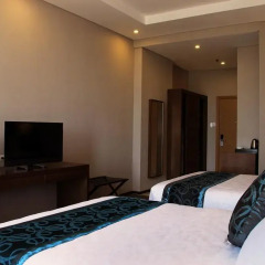Golden Phoenix Hotel Manila 4* Номер Делюкс с различными типами кроватей фото 2