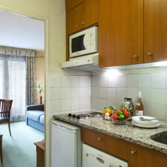 Отель Residhome Nice Promenade 3* Апартаменты с различными типами кроватей фото 3