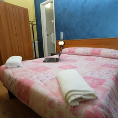Hotel Brasil Milan Номер Эконом с разными типами кроватей (общая ванная комната)
