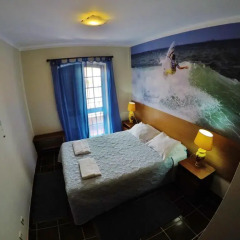 Supertubos Beach Hostel комната для гостей фото 2