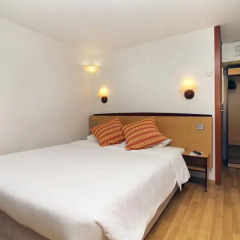 Отель Campanile - Cannes Mandelieu 3* Стандартный номер с различными типами кроватей фото 4