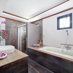 Отель BangTao Tara Villa One ванная